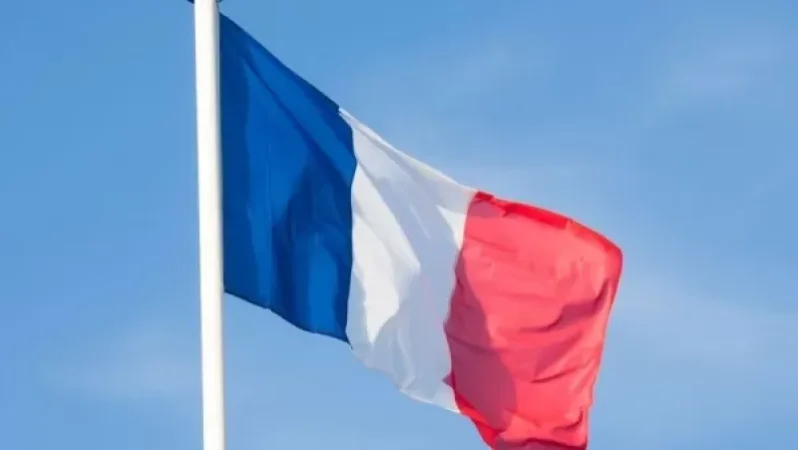 Ֆրանսիայում պատգամավորը ՊՆ-ին խնդրել է տվյալներ տրամադրել Կիևին զենք մատակարարելու մասին