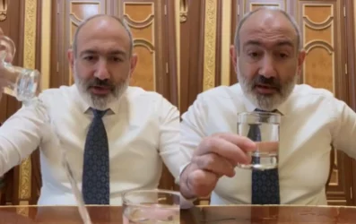 ՏԵՍԱՆՅՈՒԹ․ Փաշինյանը ջուրը թափեց քաղաքացու իրավունքը ներկայացնելիս