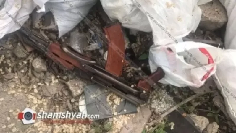 Երևանում կրակոցների հետքերով հայտնաբերել են կասկածյալներից մեկին, ով թաքստոցից ներկայացրել է զենքը