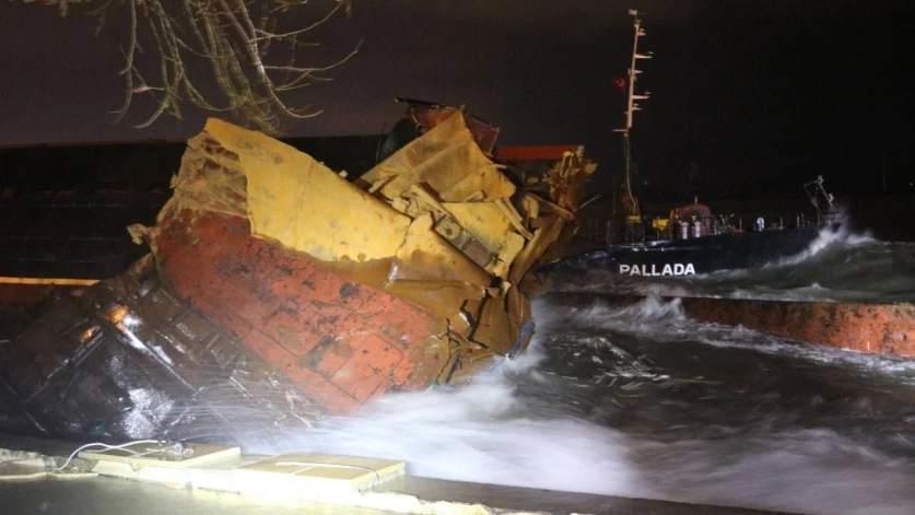 Թուրքական բեռնատար նավ է խորտակվել