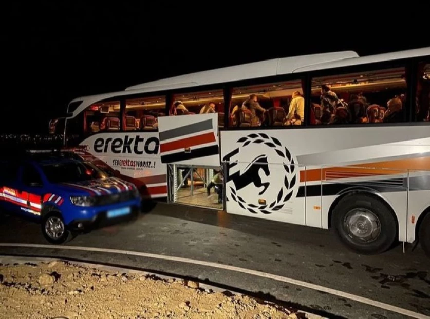 ՏԵՍԱՆՅՈՒԹ. Թուրքիայում կրակ են բացել ավտոբուսի վրա, որում 33 ուղևոր է եղել