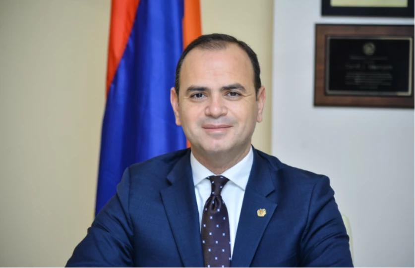 Զարեհ Սինանյանը մեկնել է Ուկրաինա