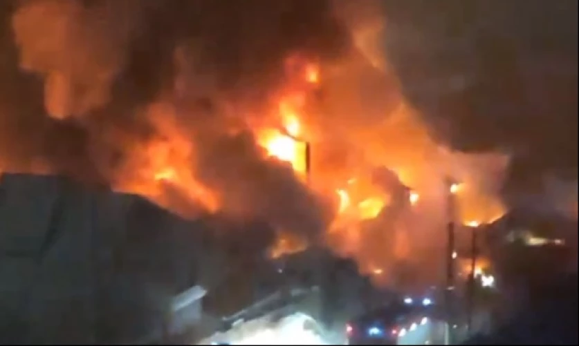 ՏԵՍԱՆՅՈՒԹ․ Ավտոկայանատեղում բռնկված խոշոր հրդեհից 30 ավտոմեքենա է այրվել․ ՌԴ