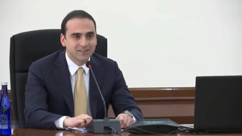 ՏԵՍԱՆՅՈՒԹ. «Մի ավտոբուսի մեջ 60 ավտոմեքենայի չափ մարդ է տեղավորվում». Ավինյան