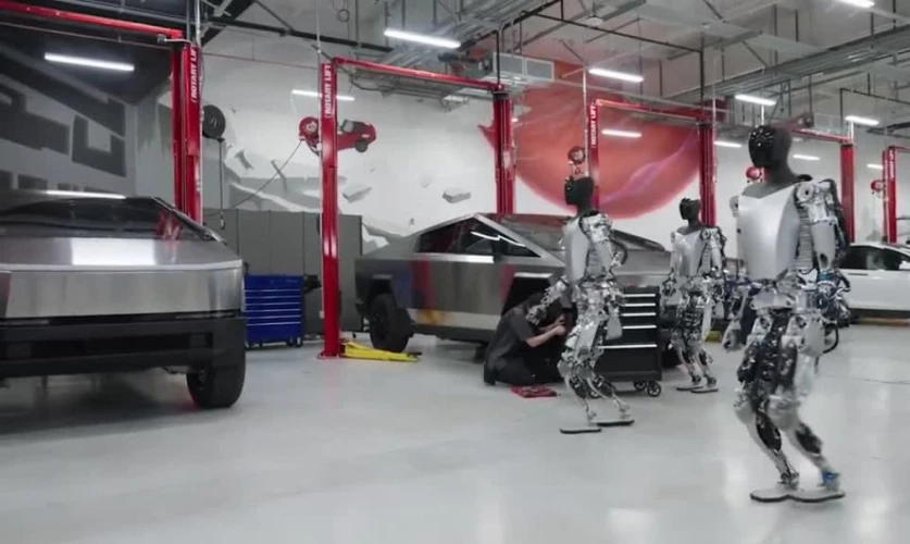 ՏԵՍԱՆՅՈՒԹ. Tesla-ի գործարանում ռոբոտը հարձակվել է աշխատողի վրա. Daily Mail