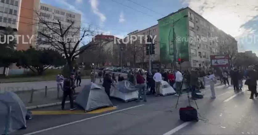 ՏԵՍԱՆՅՈՒԹ․ Ցուցարարները վրաններ են տեղադրել Բելգրադի կենտրոնում