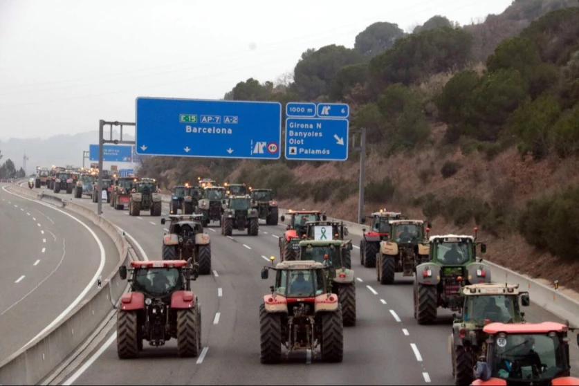 Իսպանիայում բերման են ենթարկել բողոքող ֆերմերներին