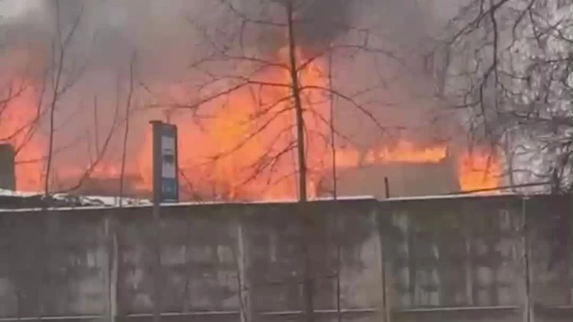 ՏԵՍԱՆՅՈՒԹ. Սանկտ Պետերբուրգում արդյունաբերական տարածք է այրվում