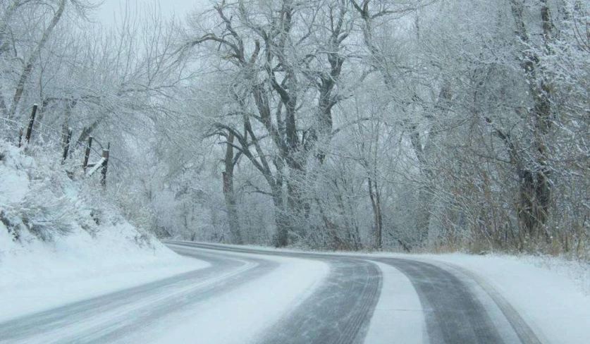 Սևանի և Գորիսի տարածաշրջանների ավտոճանապարհներին տեղ-տեղ մերկասառույց է