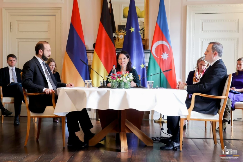 Մեկնարկել է Հայաստանի, Ադրբեջանի ու Գերմանիայի ԱԳ նախարարների հանդիպումը
