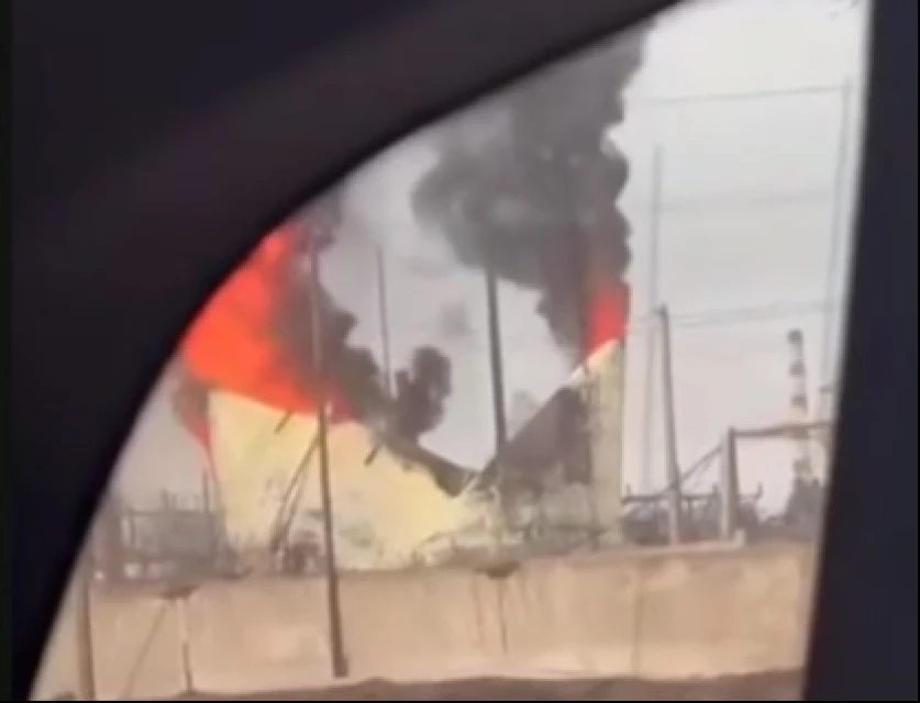 ՏԵՍԱՆՅՈՒԹ․ ՌԴ վառելիքաէներգետիկ համալիրի պահեստն այրվում է ուկրաինական դրոնի հարձակումից հետո