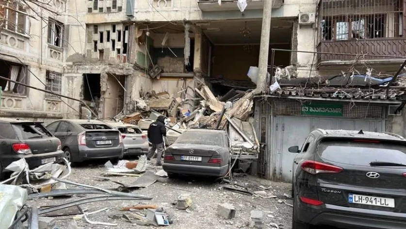 ՏԵՍԱՆՅՈՒԹ. Հզոր պայթյուն է տեղի ունեցել Թբիլիսի բազմաբնակարան շենքերից մեկում. բնակիչները տարհանվել են