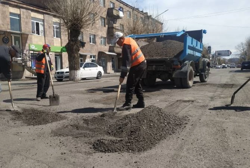 Երևանում փոսային նորոգման աշխատանքները վաղվանից մեկնարկում են. Հայկ Կոստանյան