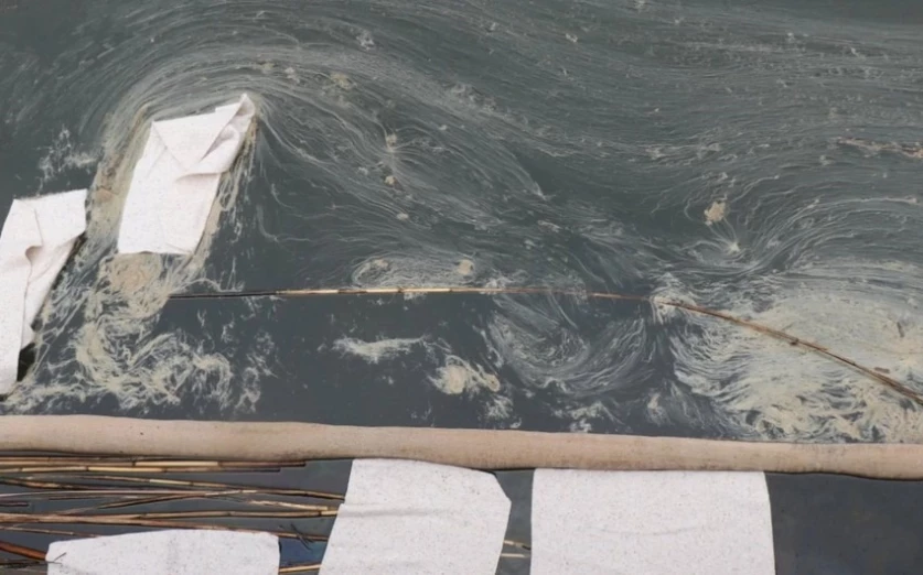 ՆԱՏՕ-ի նավթատարի վթարի պատճառով լիճը Թուրքիայում ծածկվել է մազութի շերտով. Milliyet