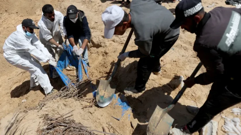 Խան Յունիսի հիվանդանոցի տարածքում հայտնաբերվել է զանգվածային գերեզման, գտնվել է 180 դի. Al Jazeera