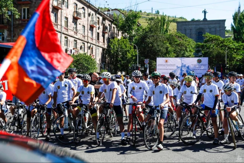 Հեծանիվի միջազգային օրվա կապակցությամբ Երևանում անցկացվեց հեծանվաշքերթ