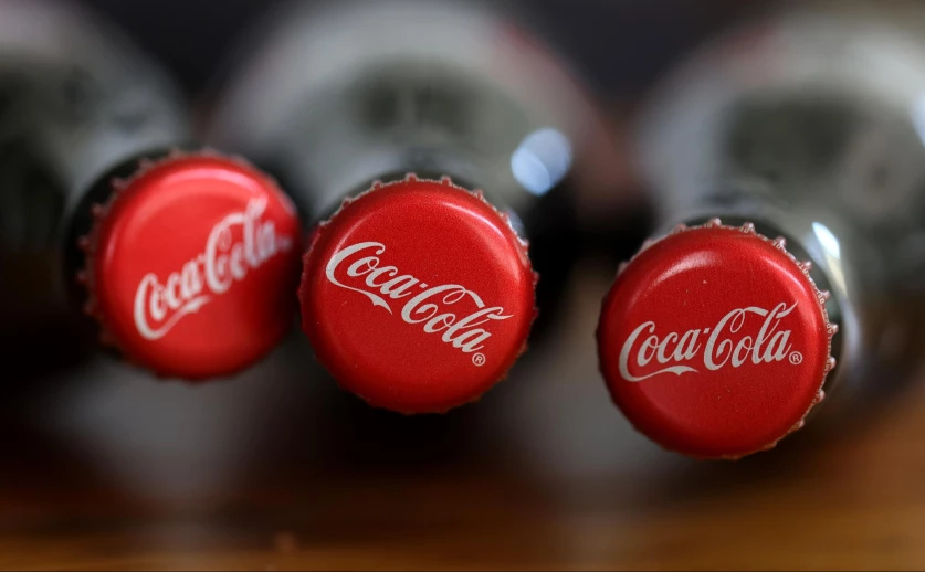 Coca-Cola-ն 2022 թվականին հեռանալուց հետո Ռուսաստանում վերստին գրանցում է իր ապրանքային նշանները