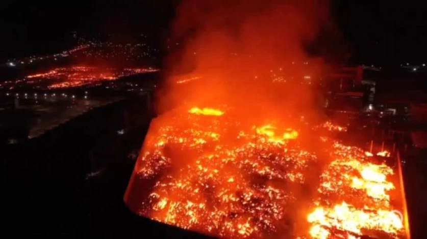 ՏԵՍԱՆՅՈՒԹ. Թուրքիայի Այդըն նահանգում թղթի գործարան է այրվում. հրդեհն արդեն երրորդ օրն է չի մարվում