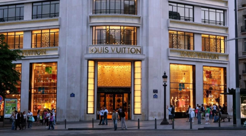 Խոշոր կողոպուտ` Louis Vuitton-ի խանութից. հանցագործները որոնվում են