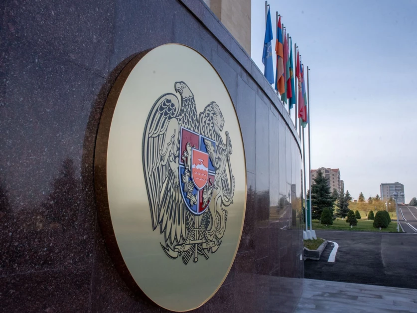 ՊՆ առանցքային պաշտոնները թափուր են. «Հրապարակ»