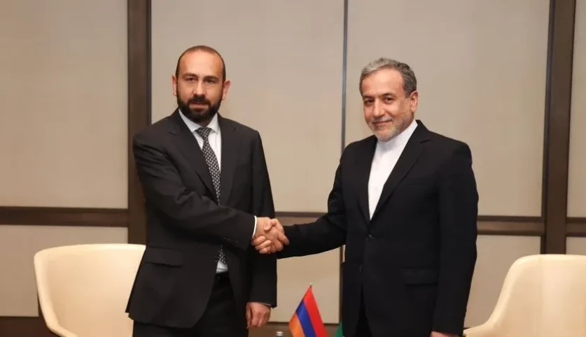 Նոր կամուրջ՝ Արաքս գետի վրա. Արաղչիի և Միրզոյանի քննարկումը