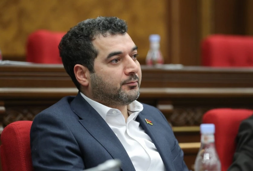 Փաշինյանի աներորդուն ԱՄՆ-ում սպառնացել են ու հայհոյել․ Հրաչյա Հակոբյան