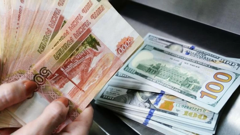 Ռուբլին շարունակում է թանկանալ. փոխարժեքն՝ այսօր