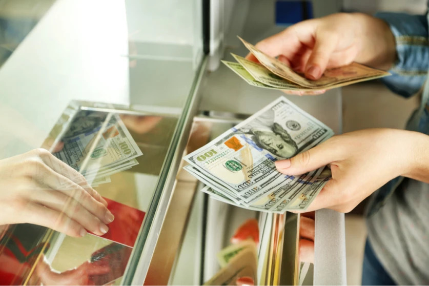 Դոլարն էժանացել է, ռուբլին՝ թանկացել․ փոխարժեքն՝ այսօր