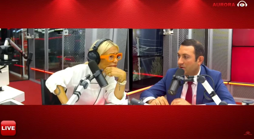 Երթեւեկության փոփոխություններ․ բարիկադների երկու կողմերը։