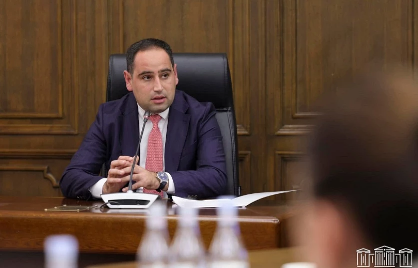 Ճանապարհային քարտեզ կհրապարակենք. Խուդաթյանը` Վեհարանը կաթողիկոսից ազատելու մասին