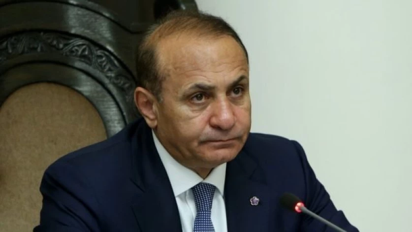 Նախկին վարչապետ Հովիկ Աբրահամյանի նմատմամբ կիրառված խափանման միջոցը փոխվել է