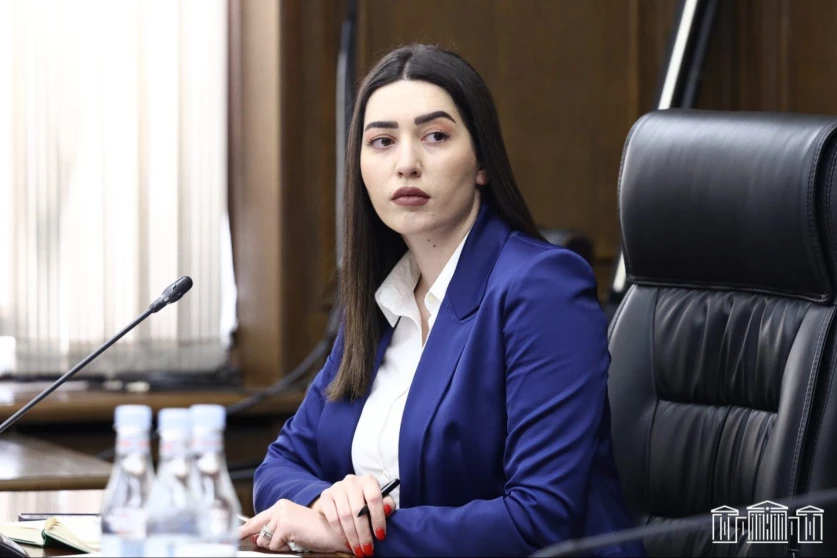 Արփինե Սարգսյանին ասյուհետ կսպասարկի 125 հազար դոլարանոց նոր մեքենա