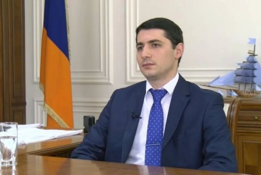 Արգիշտի Քյարամյանի հայրը եպիսկոպոս է, բայց իմ խնդիրը բացառապես հոգևոր է․ Նիկոլ Փաշինյան