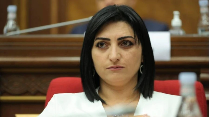 Թագուհի Թովմասյանը պահանջում է, որ ՔՊ-ական պատգամավոր Արթուր Հովհաննիսյանը մանդատը վայր դնի