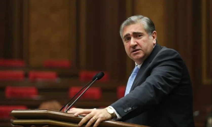 Խրախճանք ժանտախտի օրերին. Արթուր Խաչատրյան