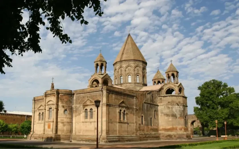 Միքայել սրբազանի դատավճիռը հակաեկեղեցական արշավի բացահայտ դրսևորումներից է. Մայր Աթոռ