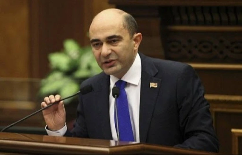 Մխիթար Հայրապետյանը Էդմոն Մարուքյանին անվանել է «քաղաքական թափառաշրջիկ»