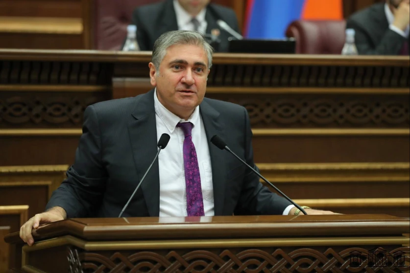Փաշինյանը կիսալուսնային արշավանք է սկսել եկեղեցու դեմ․ Արթուր Խաչատրյան