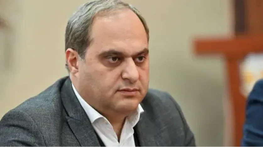 Վեհափառի եղբորն ու եղբորորդուն կալանավորելու միջնորդություն ներկայացվեց