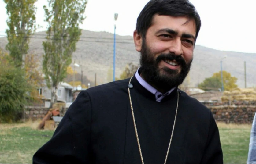 Թալինի հոգևոր հովիվ Տեր Թադեի հարցը քննվում է Մայր աթոռում