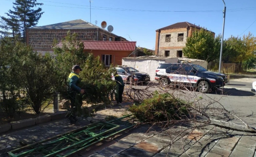 Թալինի համայնքապետարանը աշխատանքներ է սկսել եկեղեցու բակում առանց համաձայնության