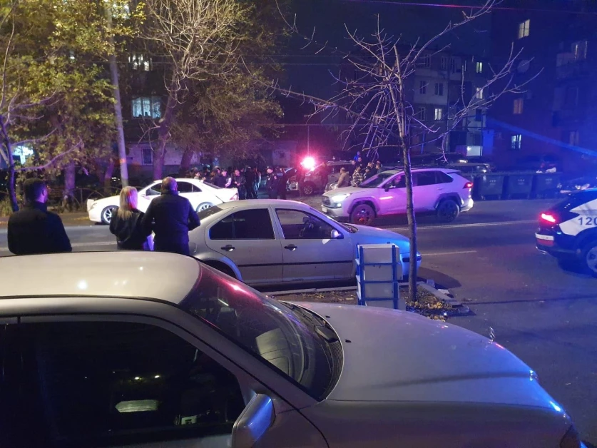 Ծեծկռտուք՝ Շենգավիթ համայնքի Չեխովի 47 հասցեում. կան ձերբակալվածներ