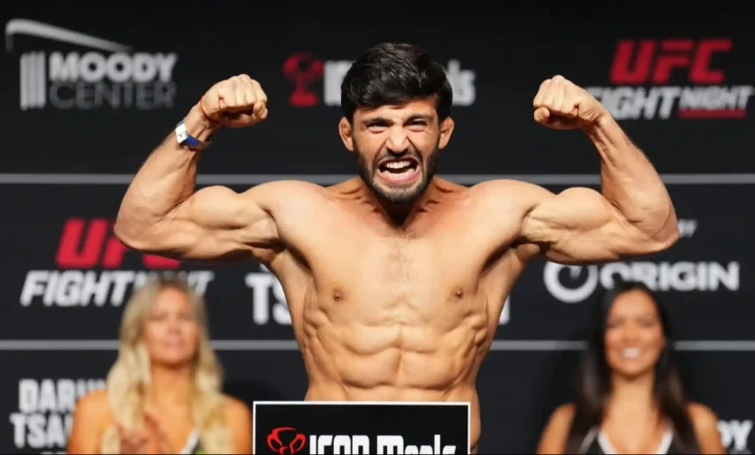 Արման Ծառուկյանը տպավորիչ հաղթանակ տոնեց