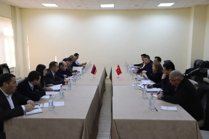 Հայաստանի և Թուրքիայի ներկայացուցիչները հանդիպել են հայ-թուրքական սահմանի Ախուրիկ-Աքյաքա անցակետում և Գյումրիում