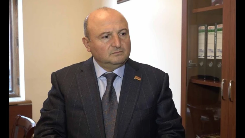 Գյումրիի համայնքապետի առողջական վիճակը ԱԱԾ մեկուսարանում վատացել է․ փաստաբան