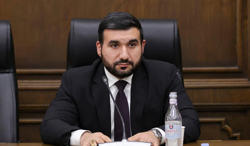 Այն որ Արշակը դեռ վեղար է կրում արդեն իսկ բավարար խայտառակություն է. Վահագն Ալեքսանյան