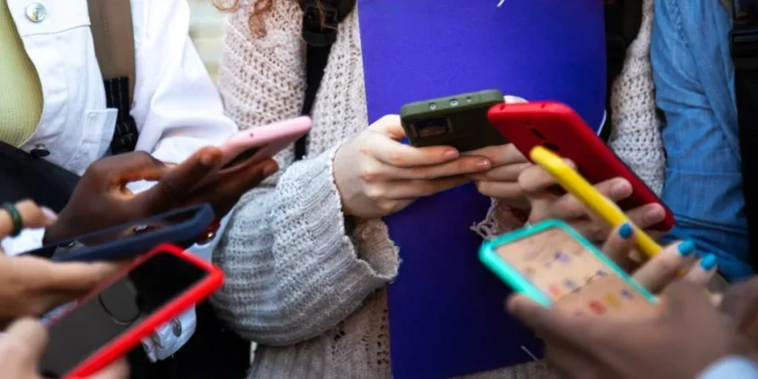 Երևանի համայնքային 151 դպրոցներից 143-ում սմարտֆոնների օգտագործումն արգելվել է