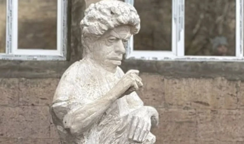 Պարույր Սևակի տուն-թանգարանը նախաձեռնել է հարցում՝ քանդակի հեռացման վերաբերյալ