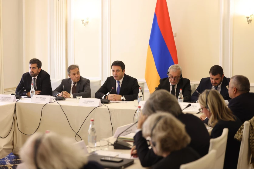 Ալեն Սիմոնյանը ՆԱՏՕ-ում բարձրացրել է գերիների խնդիրը