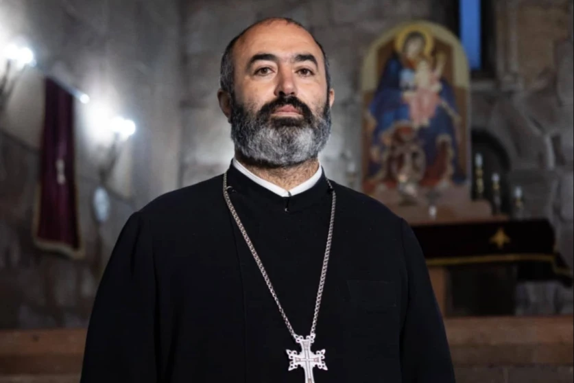 Տեր Վրթանես քահանա Բաղալյանին կստենտավորեն. Հայր Զաքարիա